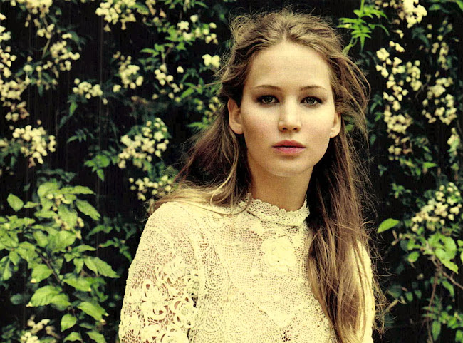 images of JENNIFER LAWRENCE in Italy’s Gioia Magazine May 2012 Issue