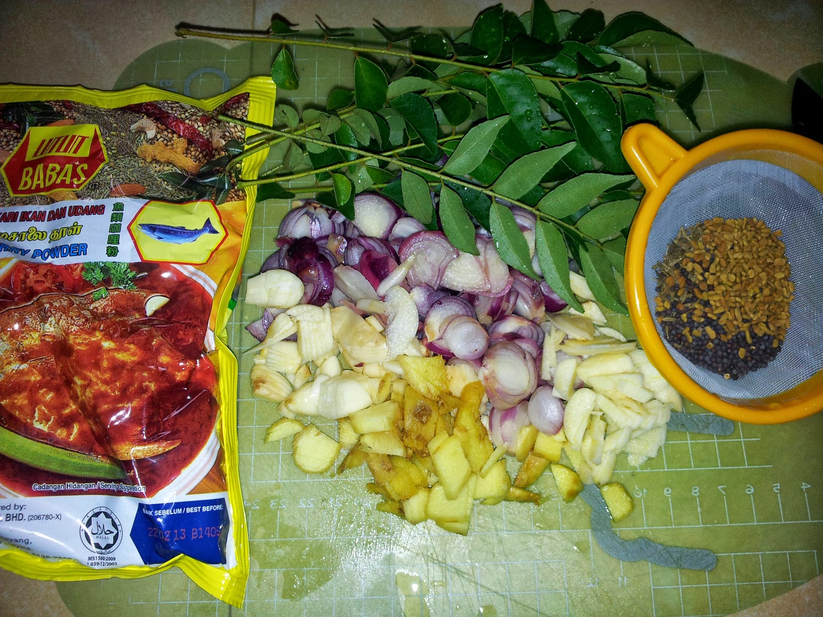 ZULFAZA LOVES COOKING: Kari kepala ikan dan sayur tumis 