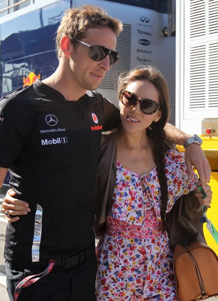 Photos Jenson Button with his girlfriend Jessica Michibata in Hungarian GP