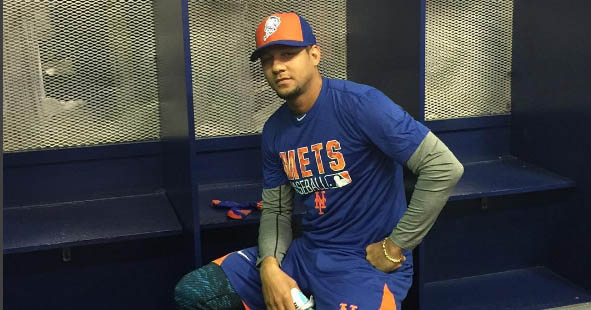 Yulieski Gurriel entrenó de manera privada con los Mets, mientras se muestra en el mercado de las Grandes Ligas