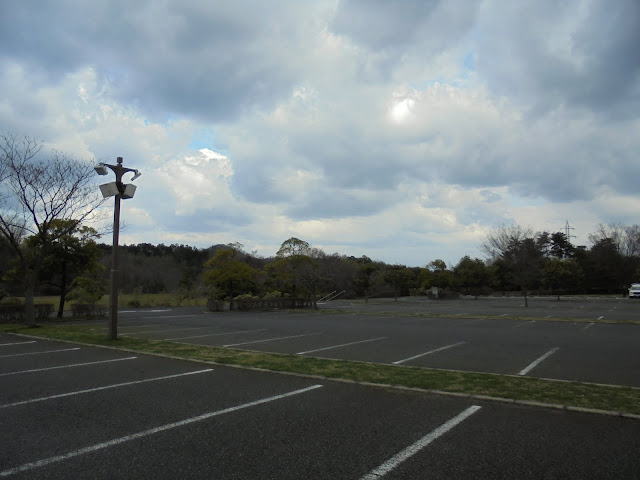 春のとっとり花回廊の駐車場