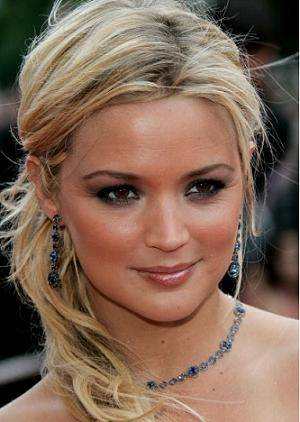 easy hairstyles for medium length hair easy hairstyles for medium length hair