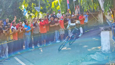 KOMANDAN LANAL LEPAS ATLET SEPEDA BENDUNGAN URBAN DOWNHILL COMPETITION 2022