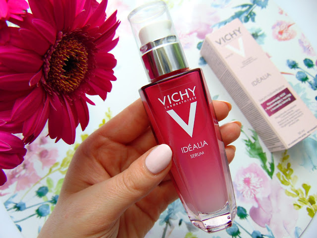 VICHY IDEALIA - Serum rozświetlające 