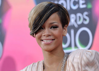 Rihanna Short Hairstyle at the Nickelodeon's 23rd Annual Kids' Choice Awards