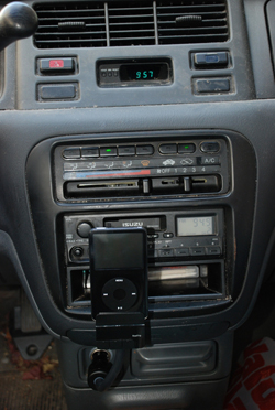 isuzu minivan