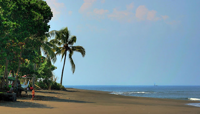 Pantai Terindah Di Jembrana Pulau Bali 