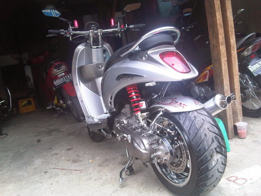 Kumpulan gambar modifikasi scoopy airbrush thailook velg 