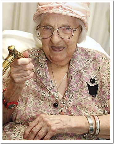 eu, 75 anos
