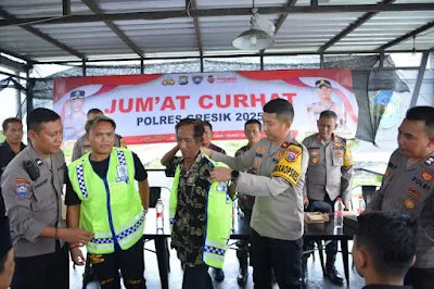 Jumat Curhat, Polres Gresik Sinergi Bersama Masyarakat Duduksampeyan Siap Tindaklanjuti Keluhan