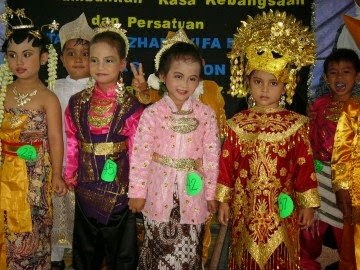 Kumpulan Foto Model  Baju Kebaya  Anak  Kecil  Kebaya  Model  Baru