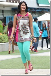 Anushka Latest Hot Navel Photos from Mirchi, Latest Anushka Hot Images in Mirchi