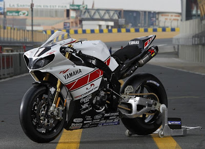 2010 Yamaha YZF-R1 Superbike