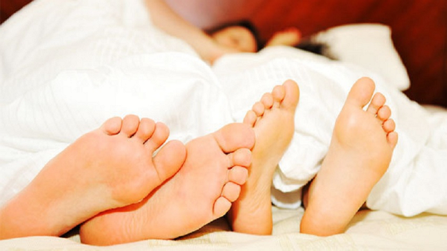 Tips Hamil Anak Kembar Posisi Bercinta