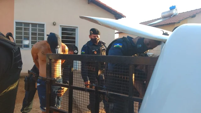 Família é feita refém por criminosos dentro de casa em Porto Velho: VÍDEO