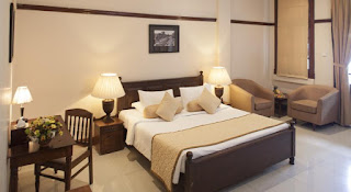 Hotel Suisse Kandy Sri lanka Beautiful Bedroom