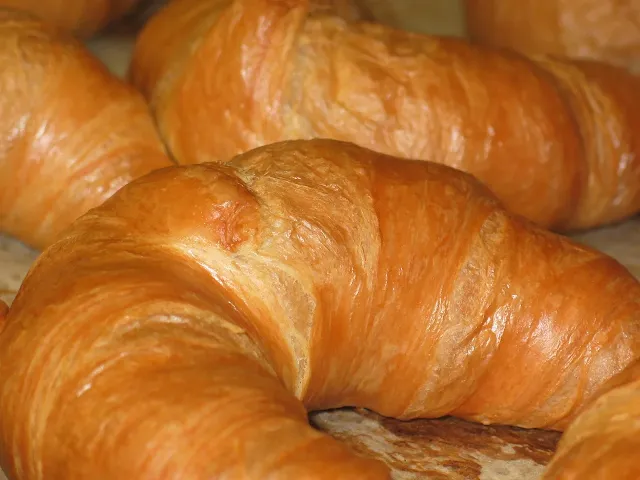 Cinnamon Croissants Recipe.webp