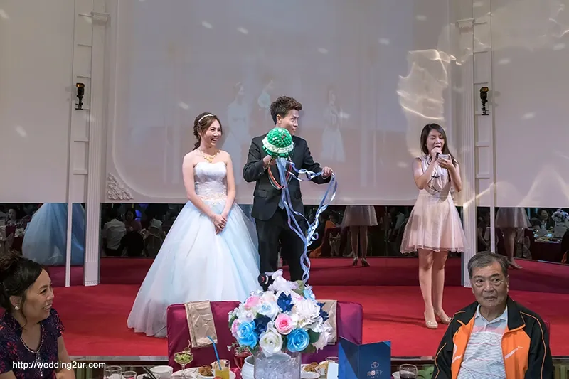 南投婚攝-偉智&青蓉訂婚-幸福日和手工訂製婚紗-食觀天下婚宴會館-085