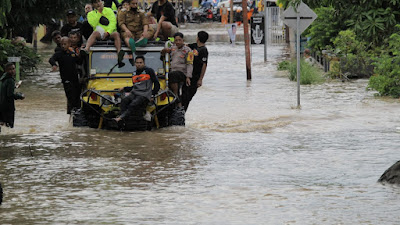 AMPI Soppeng & Super Peduli Terus Bergerak Bantu Korban Banjir