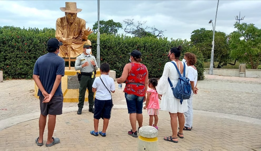 https://www.notasrosas.com/Departamento de Policía Guajira entrega Satisfactorio Balance de Semana Santa