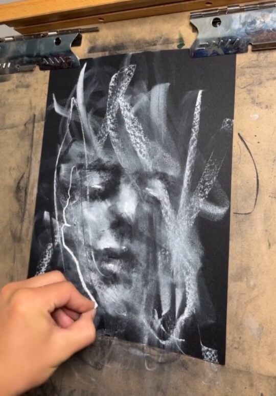 09-A-face-taking-shape-Charcoal-Drawing-Caleb-Rowe-www-designstack-co