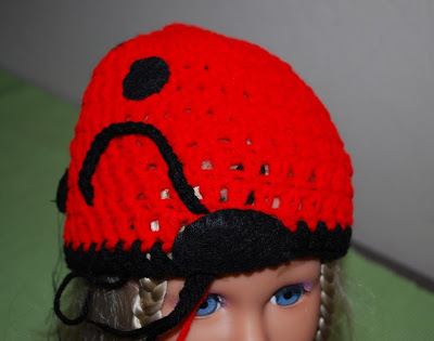 How to make a ladybug hat