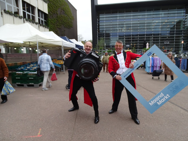 Jos-&-Jos-Topfotografen-Pro-Fun-entertaniment-Maand-van-de-markt-straatanimatie-straattheater-typetjes