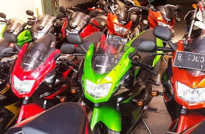 Showroom Jual  Beli Motor  Bekas  Tangerang 