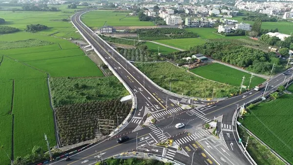 ▲斗中路至中州路段通車，有助紓解田中市區、工業區以及高鐵特定區往來之車輛，讓二水及田中生活圈更緊密結合。 （圖／記者林明佑翻攝）