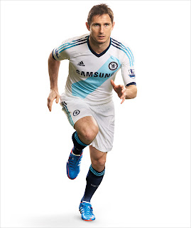 nouveau maillot de Chelsea présenté par Lampard