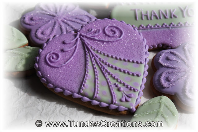 Purple heart cookie by Tunde Dugantsi