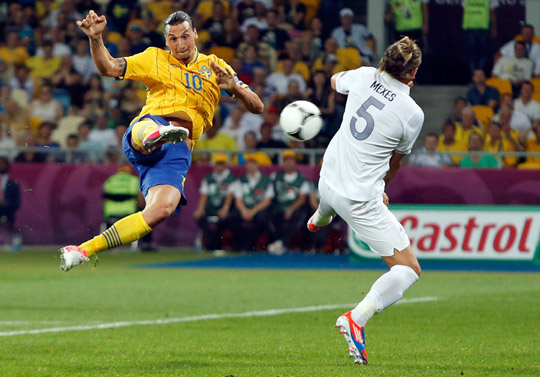 Euro 2012 - (Video Jaringan) Sweden tewaskan Perancis 2-0