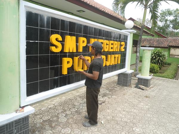 ulasan harga akrilik warna biru