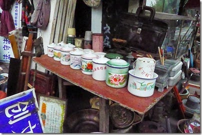 Dong Tai Road Antique Market 東臺路古玩市場