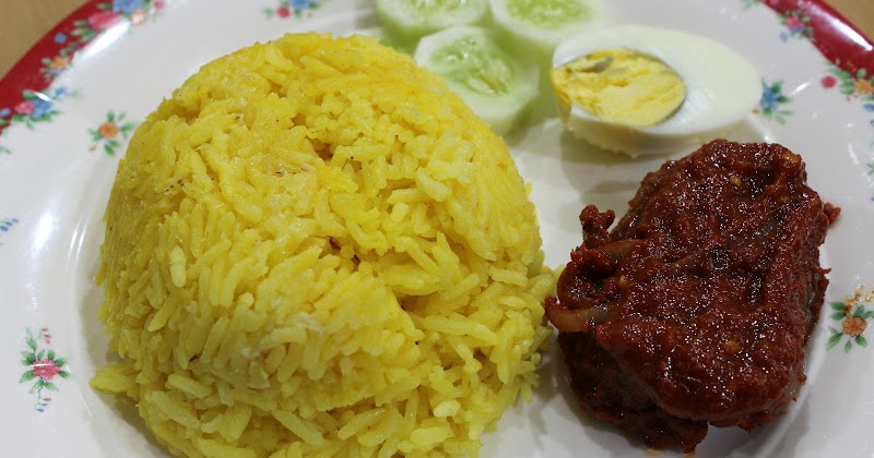 INTAI DAPUR: Nasi Kuning Aroma Dan Sambal Ikan Tongkol.