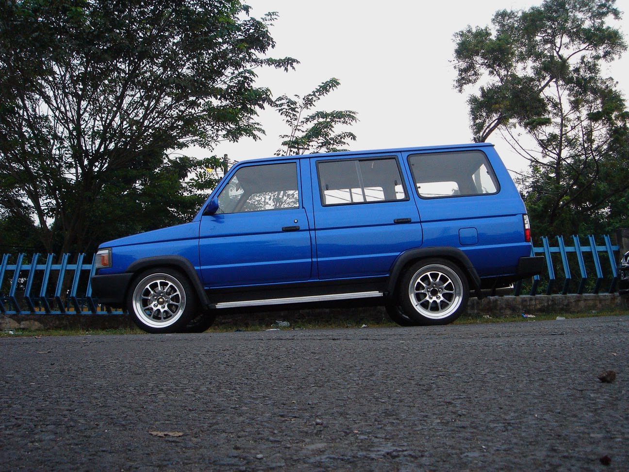 Gambar Modifikasi Toyota Kijang Grand Extra Terlengkap 