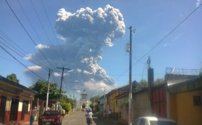 VOLCAN SAN CRISTOBAL DE NICARAGUA EN ERUPCION 08 DE SEPTIEMBRE 2012