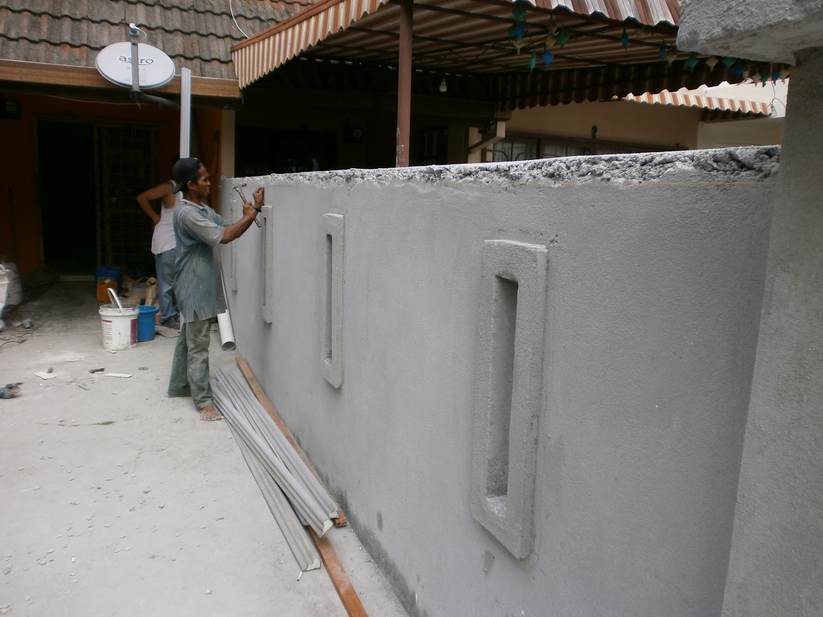 SW Bina Membina Tembok Pagar Dan Membaiki Rumah Teres 2 Tingkat