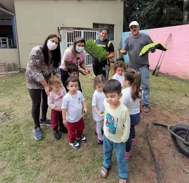 Centro de Educação Infantil de Pedrinhas ganhou sua Horta Orgânica com canteiros ecológicos