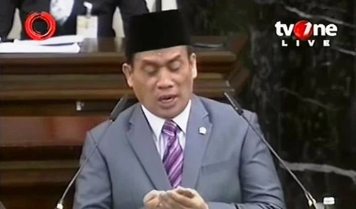 Masih ingat tahun lalu Doa resmi di DPR yang diucapkan oleh Romo Raden Muhammad Syafii Doa Negeri NKRI, Pemimpin, Bangsa dan Negara