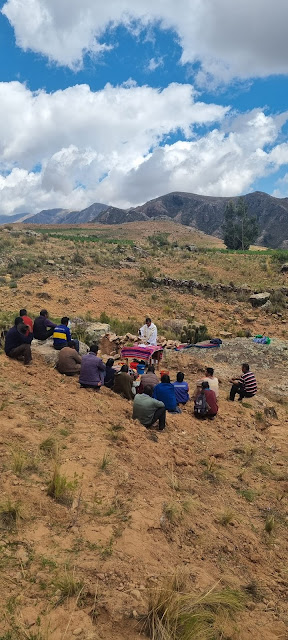 Segnung des neuen Friedhofs in Lecheca Alta Bolivien