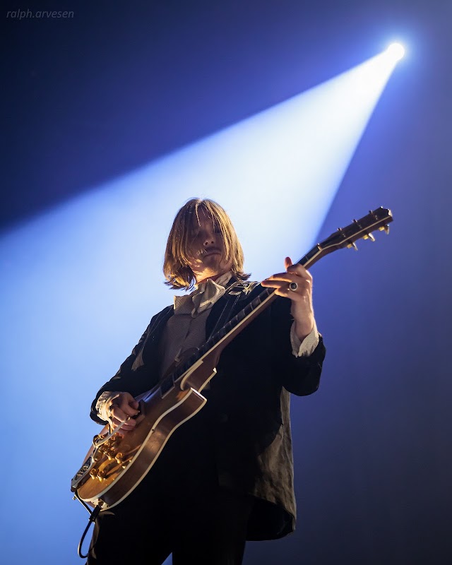 Mirador performing at the Moody Center in Austin, Texas