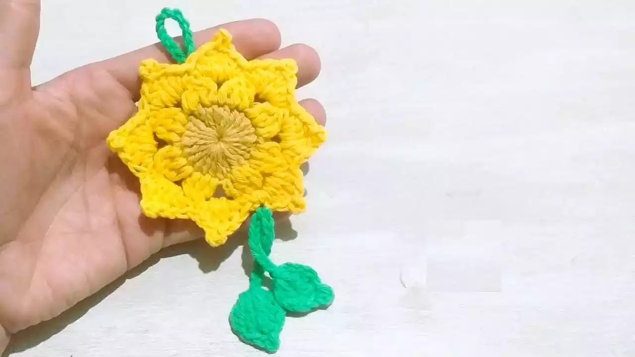 TEJE FABULOSO ACCESORIO Un Llavero de Girasol a Crochet