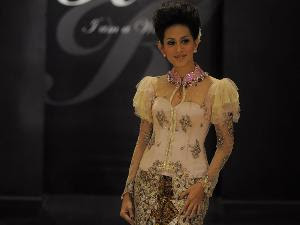 Javanese wed dress