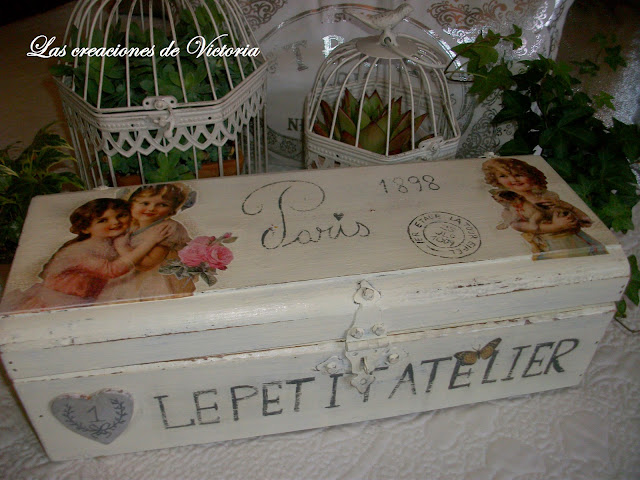 Las creaciones de Victoria. Vintage. Decoupage. Caja de vino reciclada.