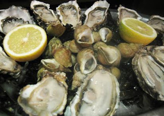 Oysters contain zinc