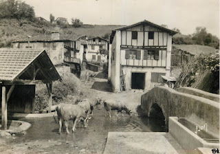 pays basque autrefois lavoir labourd maisons