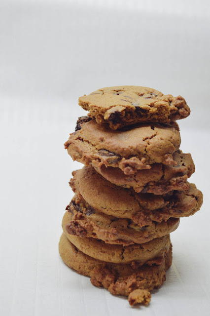 KitchenWIP - Whole Wheat Coconut Oil Choco Raisin Cookies