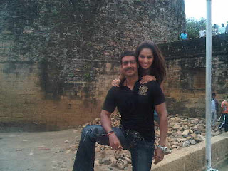  Bipasha Basu hot wallpapers,  Bipahs Basu Twitter photos