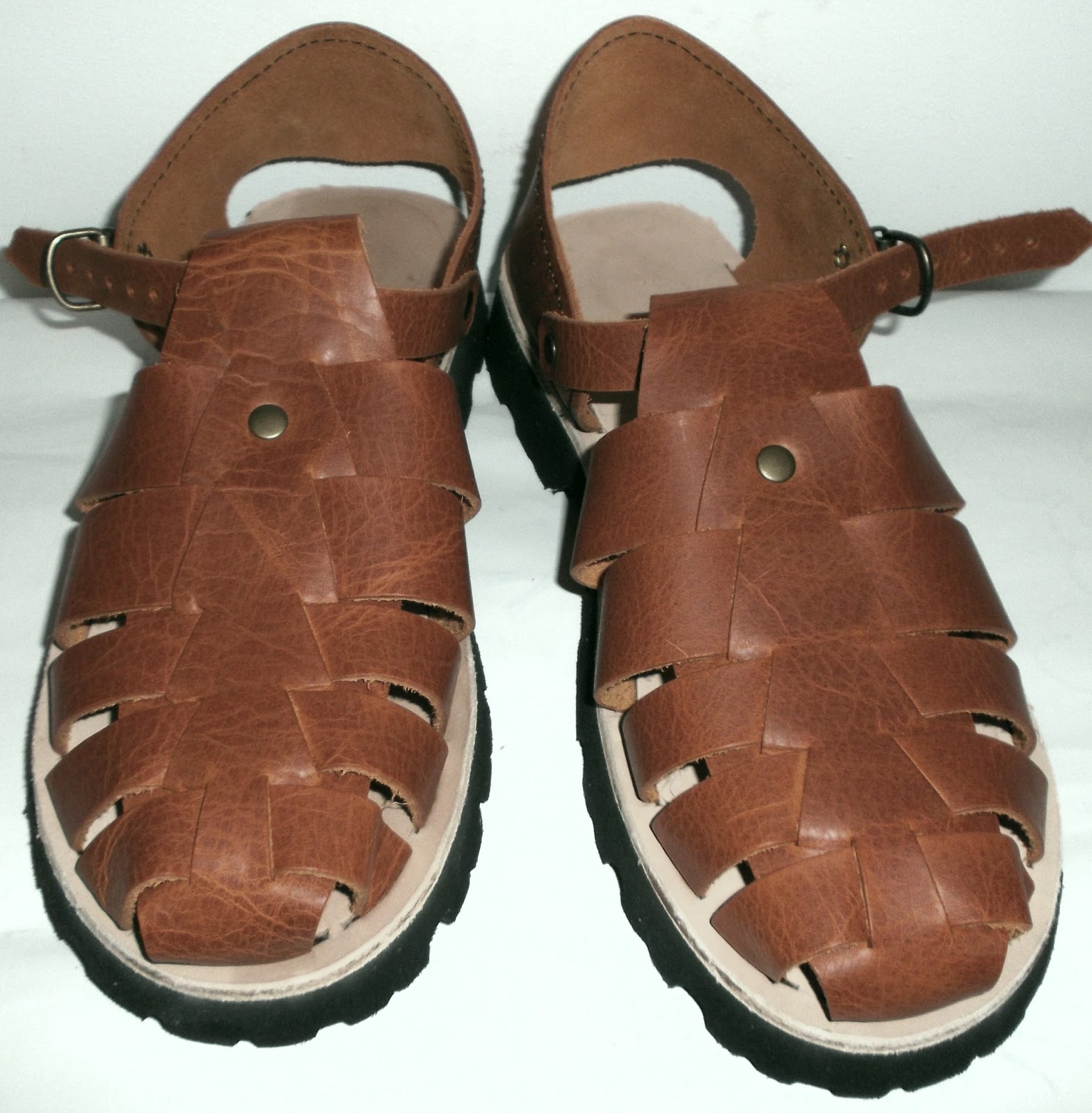 SANDALIAS HOMBRE en cuero